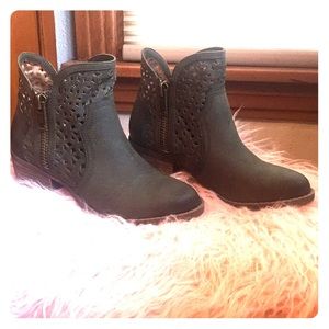 Ankle booties